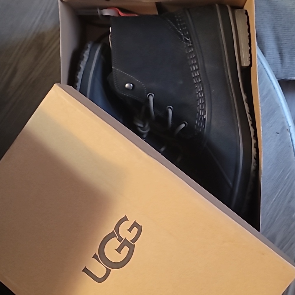 NEW UGG Size 14 Men's Winter Boots Waterproof Leather Zetik Boots!